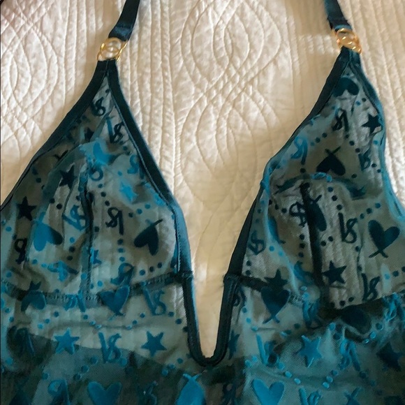 VICTORIA’S SECRET VERY SEXY LOGO V-WIRE TEDDY - Picture 5 of 8